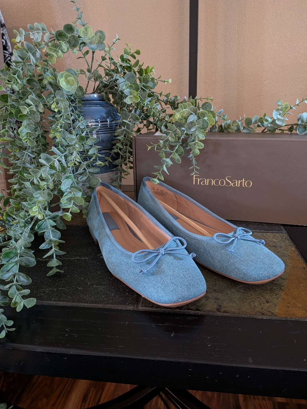 NWT! Franco Sarto Flats in Blue Denim Size 9.5M